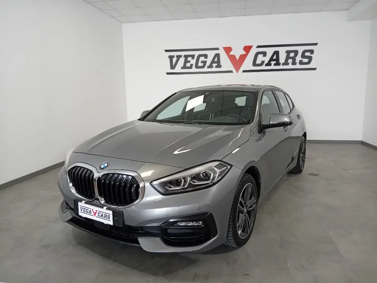 BMW 118 i 5p. SPORT EDITION Grigio - 1