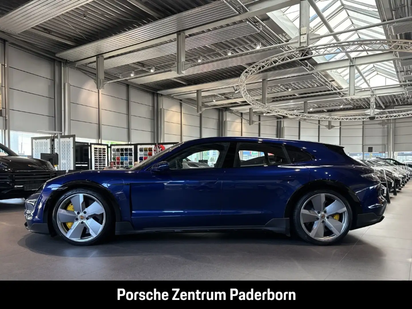 Porsche Taycan Turbo S Cross Turismo Burmester Panorama Blau - 2