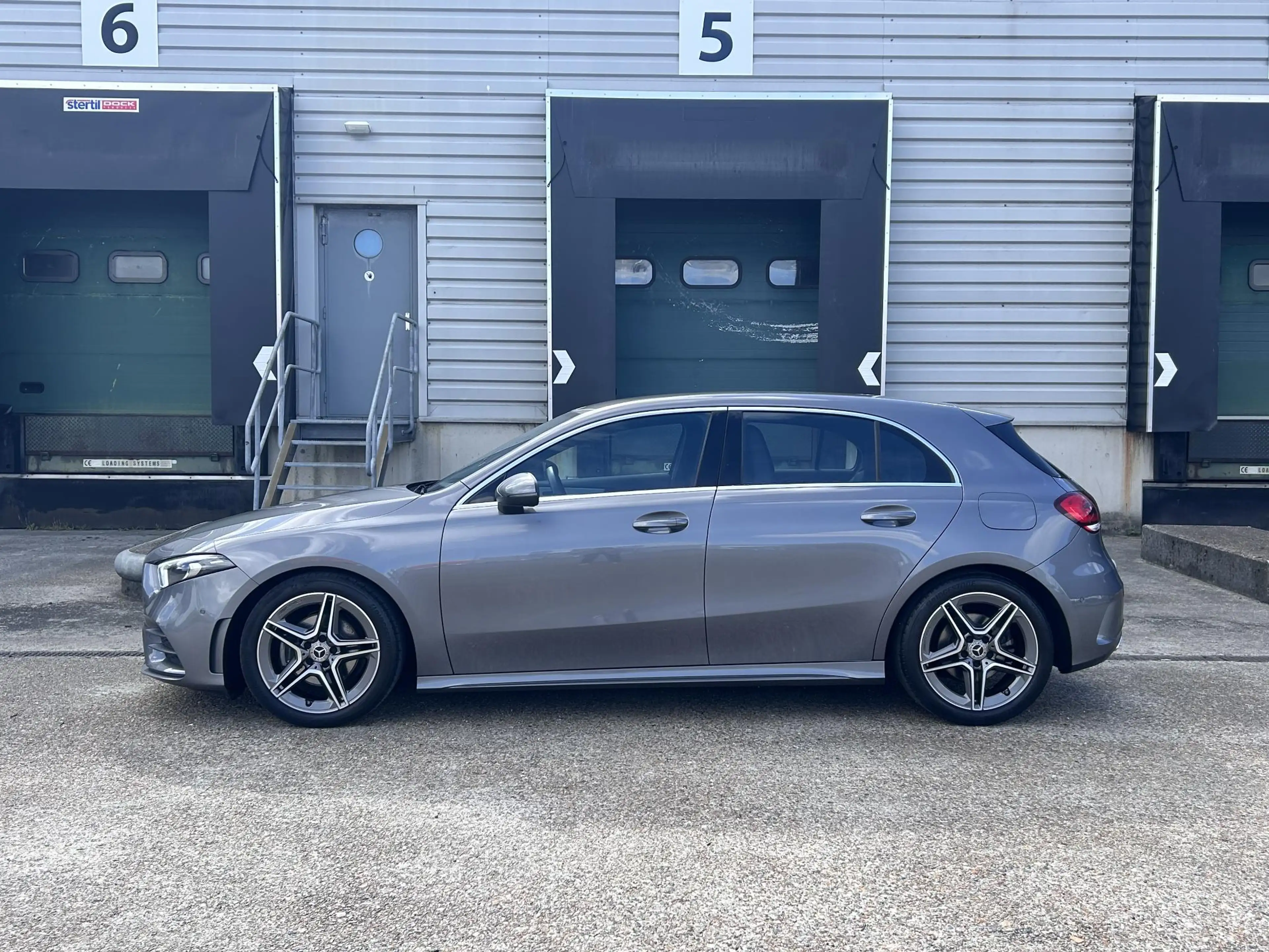 Mercedes-Benz A 200 Business Solution AMG — photo 3