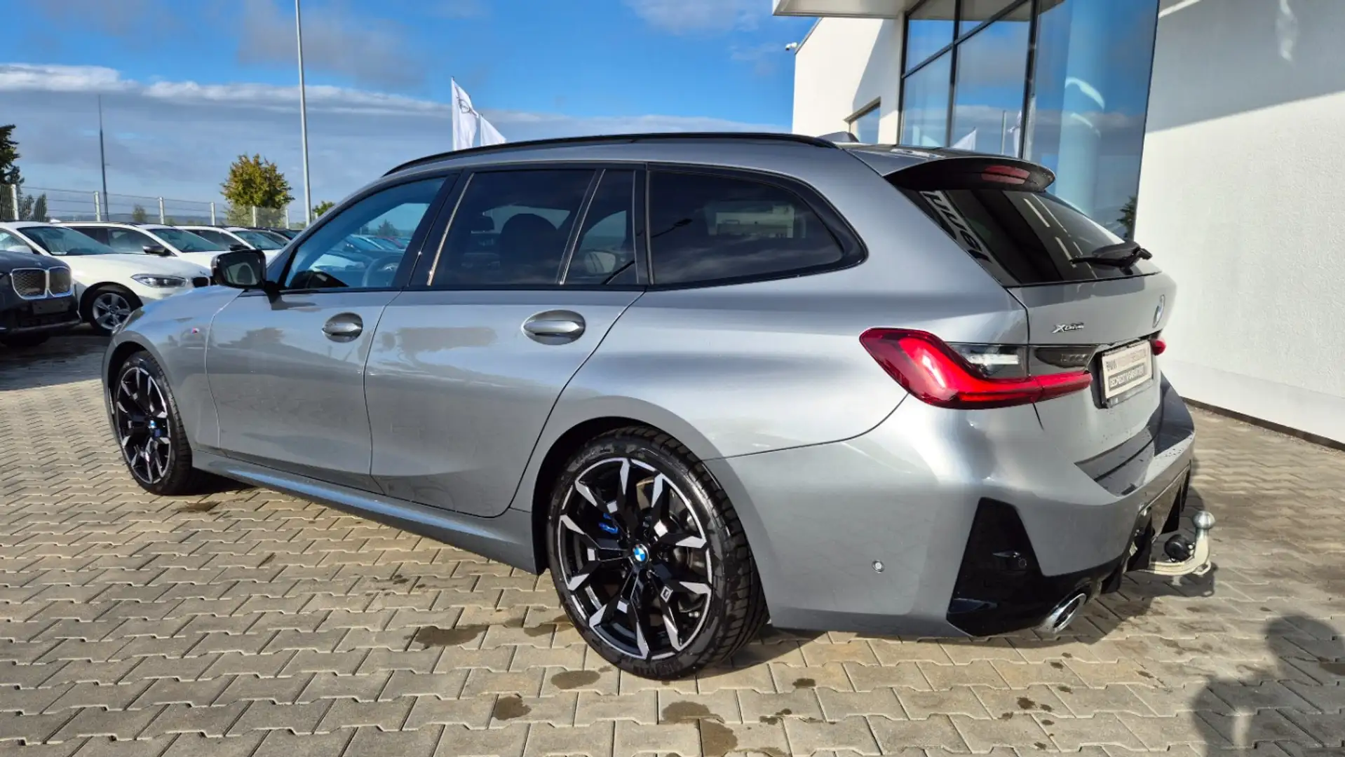 BMW 330 d xDrive ///M-Sport/ACC/PanoSD/AHK/HiFi H&K Grau - 2
