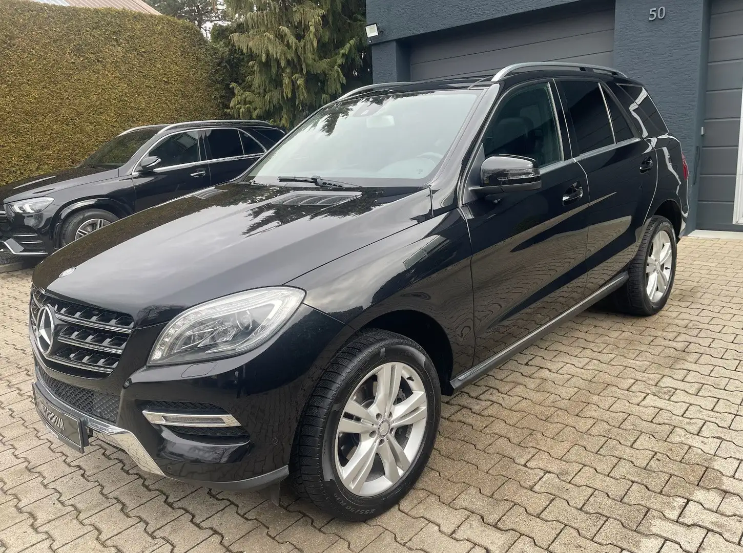 Mercedes-Benz ML 350 ML350d GLE350d PANORAMA LEDER KAMERA EURO6 Schwarz - 2