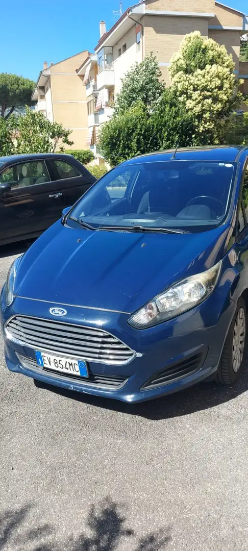 Ford Fiesta 5p autocarro 4 posti - 1