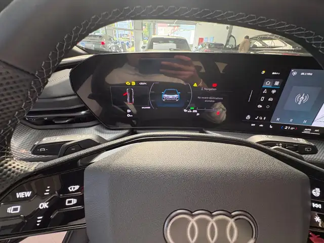 Audi Q5 view 6
