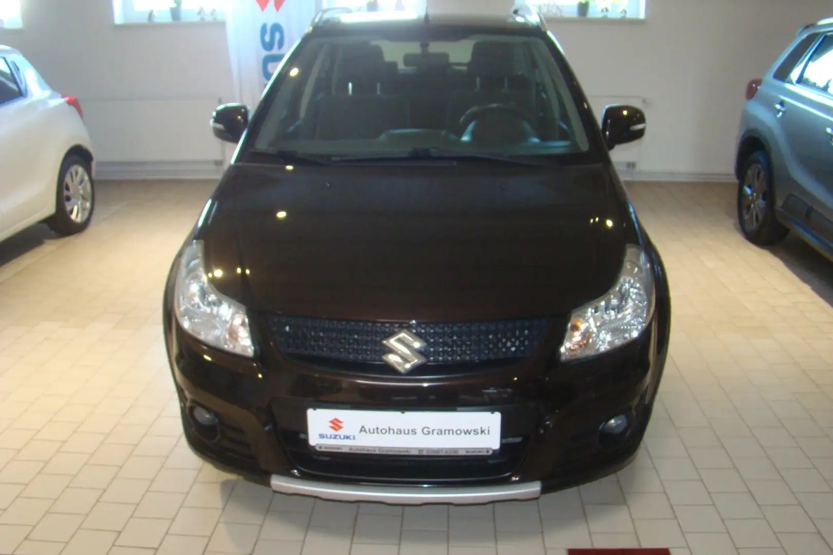Suzuki SX4 Classic 1.6 VVT 2WD Comfort GLX - 2