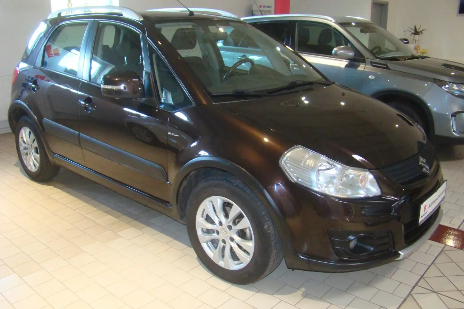 Suzuki SX4 Classic 1.6 VVT 2WD Comfort GLX - 1