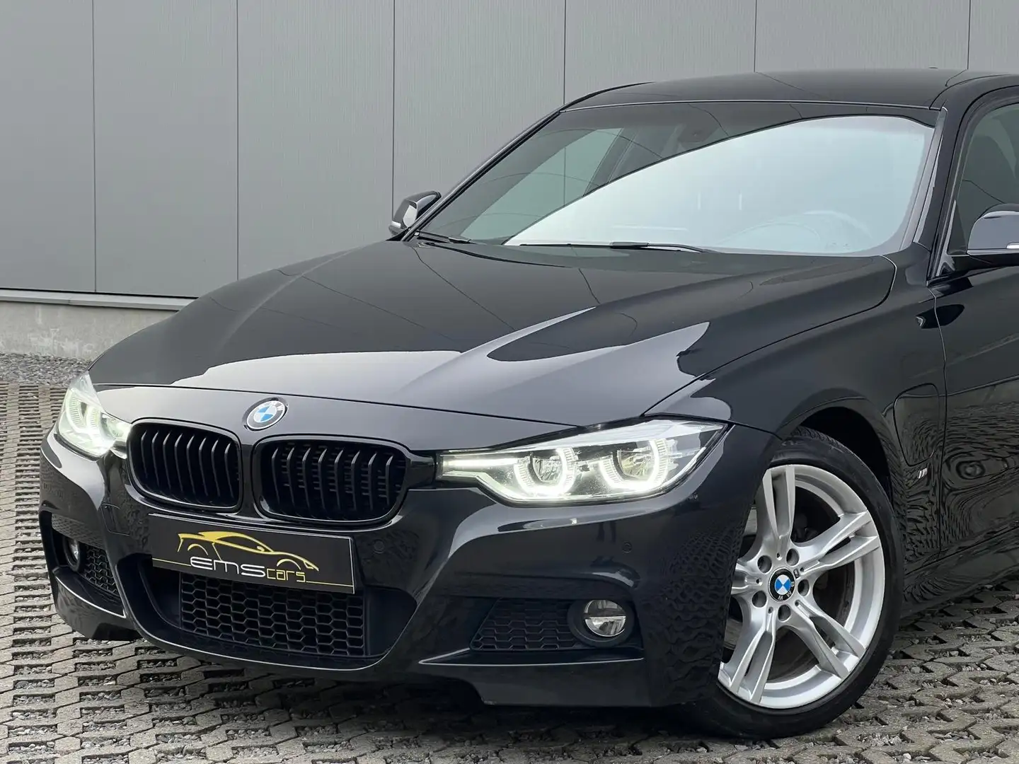 BMW 330 e iPerformance M Sport- BTW! Navi- Cam- Garantie! Zwart - 2