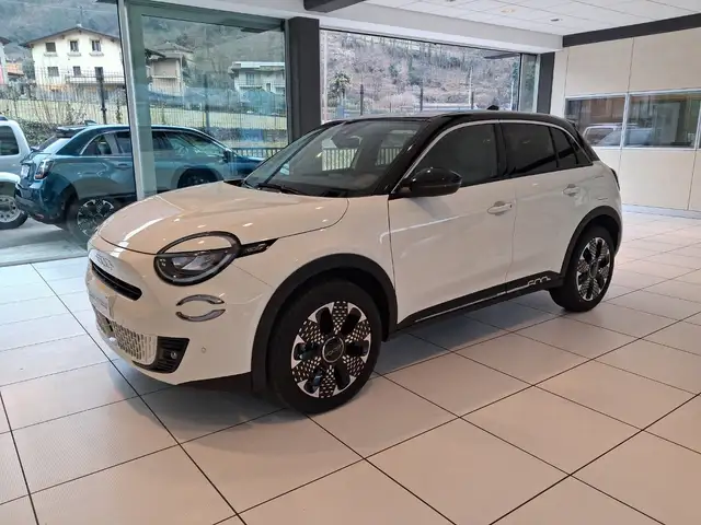 Fiat 600 600 Hybrid 145 CV DCT MHEV La Prima II