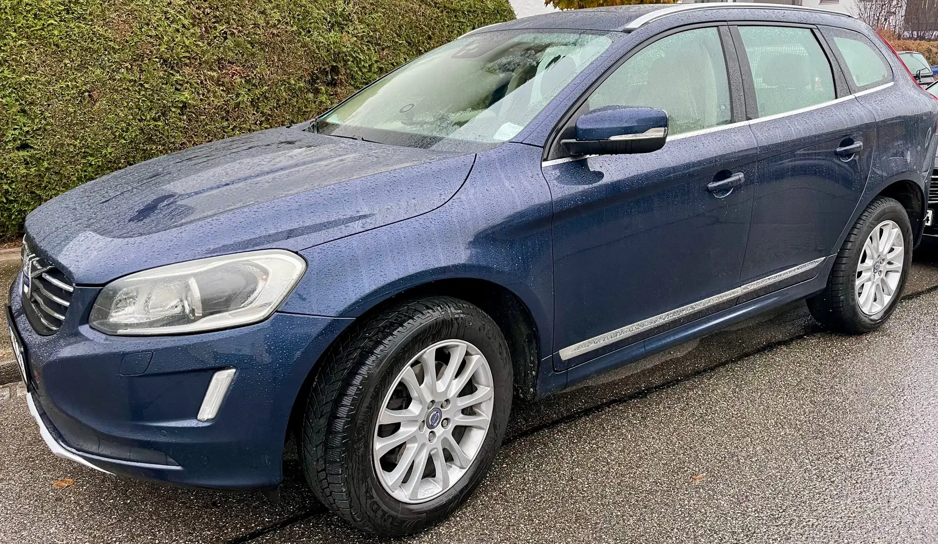 Volvo XC60 XC60 D5 Summum AWD Standheizung VollausstattungAHK Blau - 1