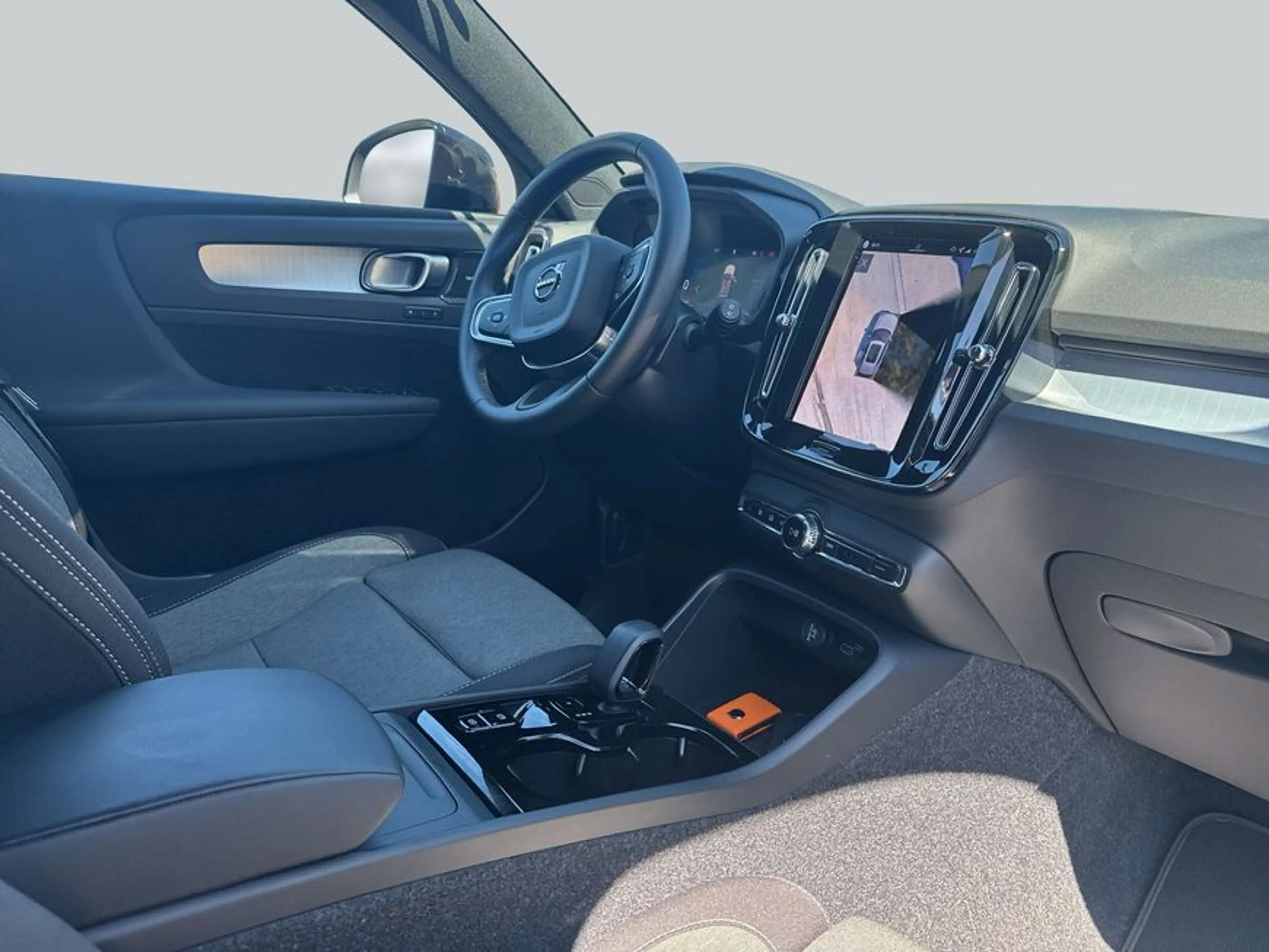 Volvo XC40 XC40 B3 B DKG Plus Black Edition — photo 15