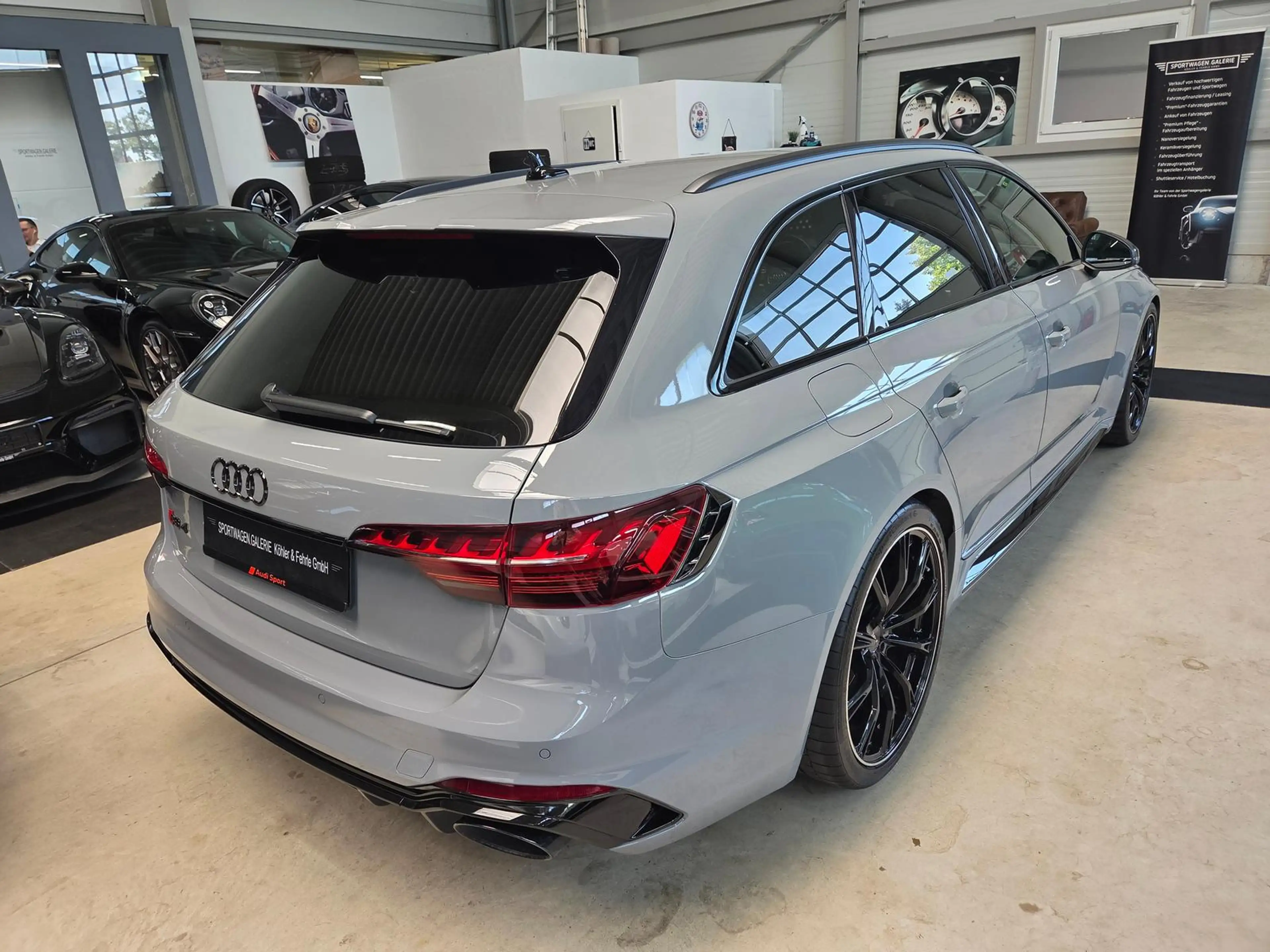 Audi RS4 quattro /Matrix-LED/Rückfahrkamera/AHK/*470€ — photo 11