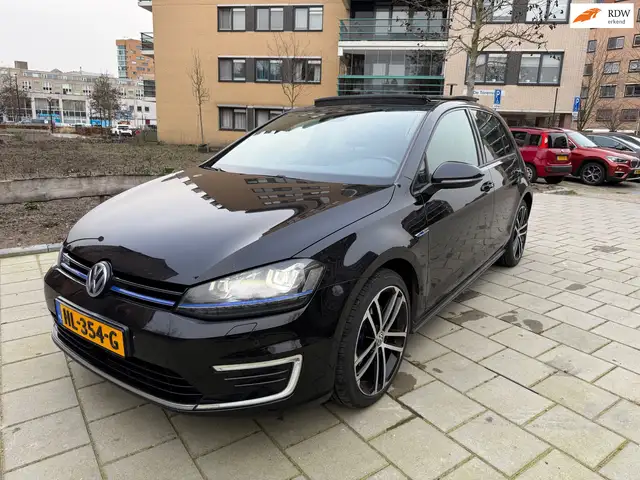 Volkswagen Golf GTE 1.4 TSI | PANO | LEER | FULL OPTIONS