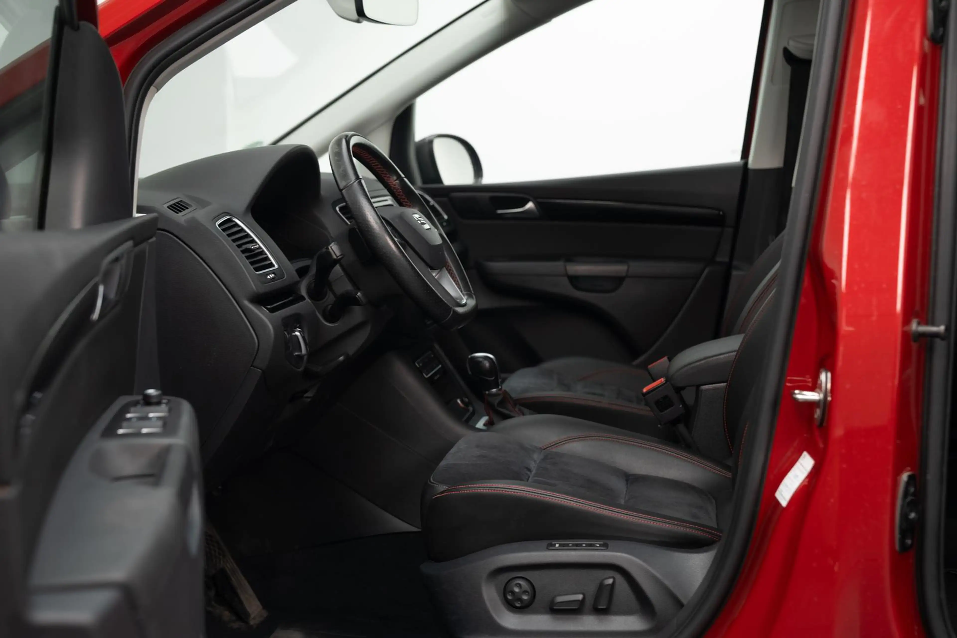 SEAT Alhambra 2.0TSI FR-LINE*XENON*NAVI*PANO*7-SITZE* — photo 11