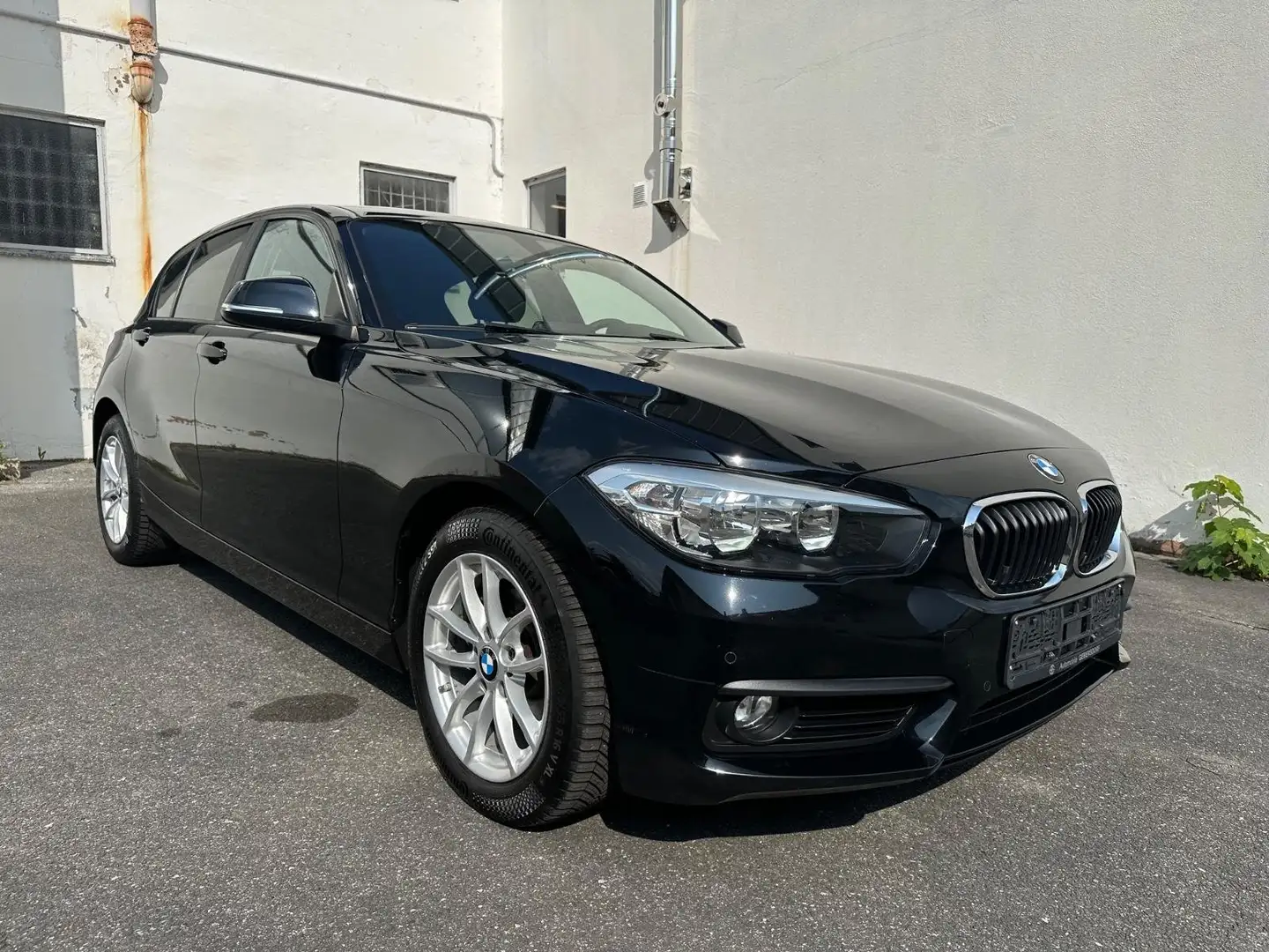 BMW 118 118i Schwarz - 2