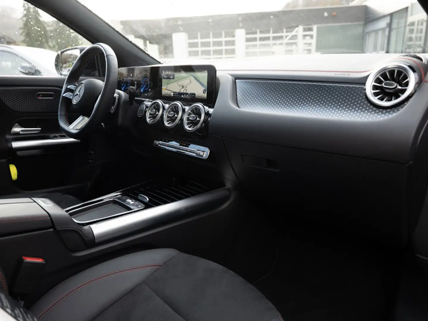 Mercedes-Benz EQA 350 4M AMG-Sport/360/Pano/Night/Totw/Sound Nero - 2