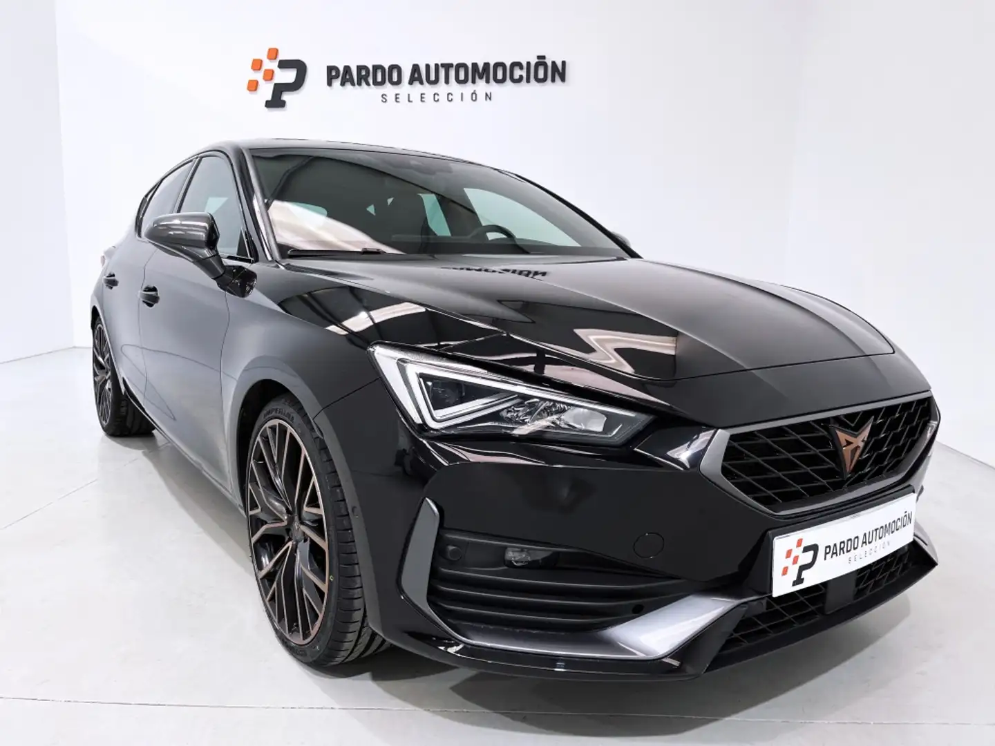 CUPRA Leon 2.0 TSI VZ DSG 180Kw Negro - 1