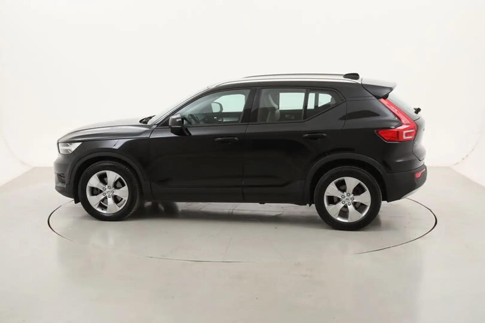 Volvo XC40 D3 Geartronic Business Plus AWD 2.0 Diesel 150CV Nero - 2