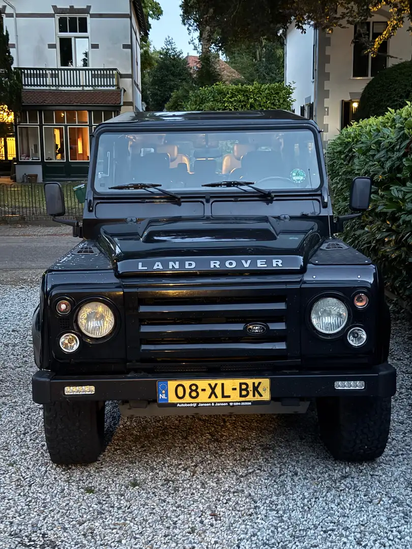 Land Rover Defender Defender 2.4 TD 110 SW XTech (met nieuwe motor) - 1