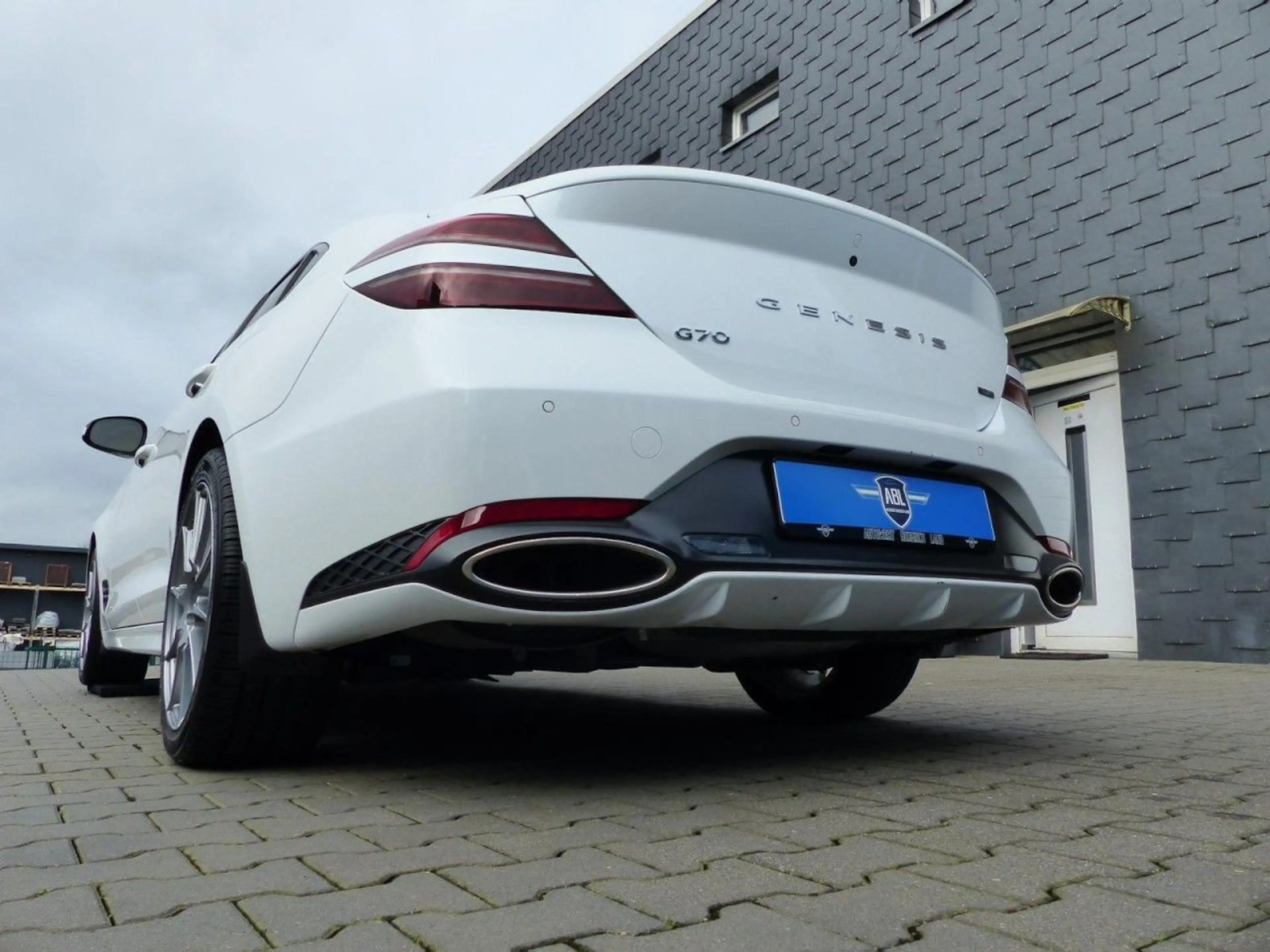 Genesis G70 .ACC.AUT.KAMERA.PDC.LED.NAV.PDC.PANO — photo 9