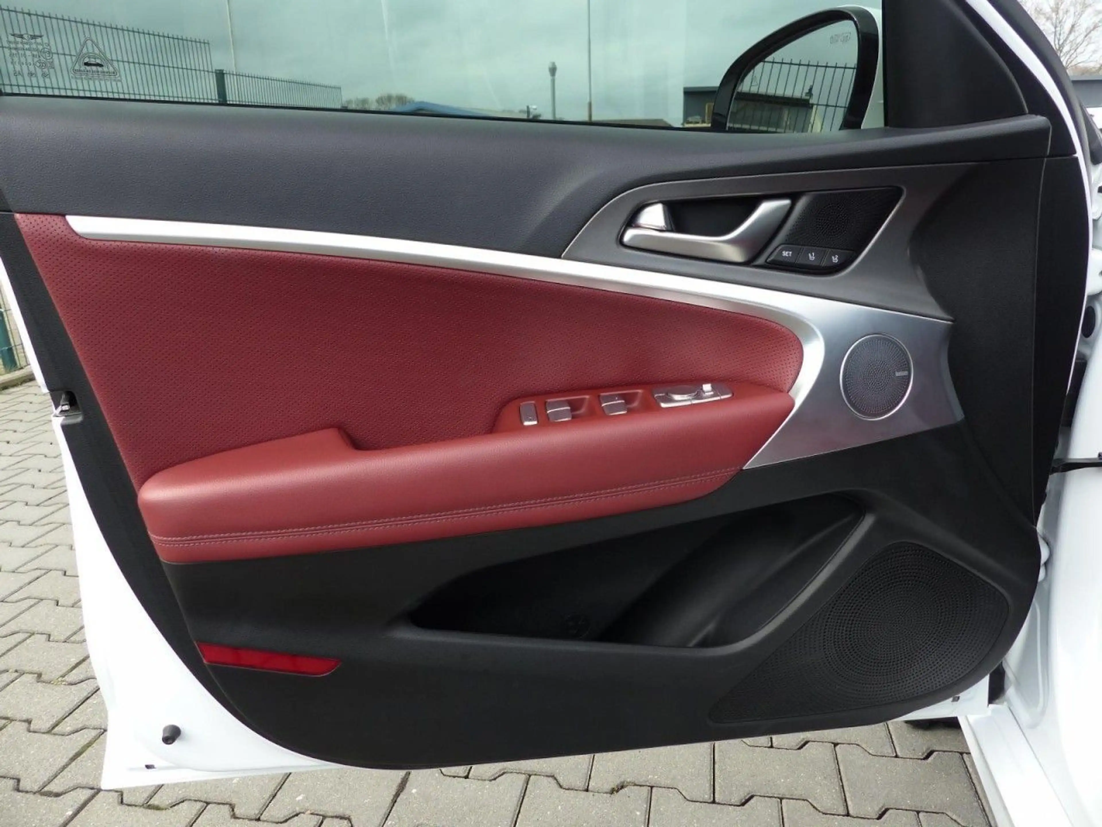 Genesis G70 .ACC.AUT.KAMERA.PDC.LED.NAV.PDC.PANO — photo 15