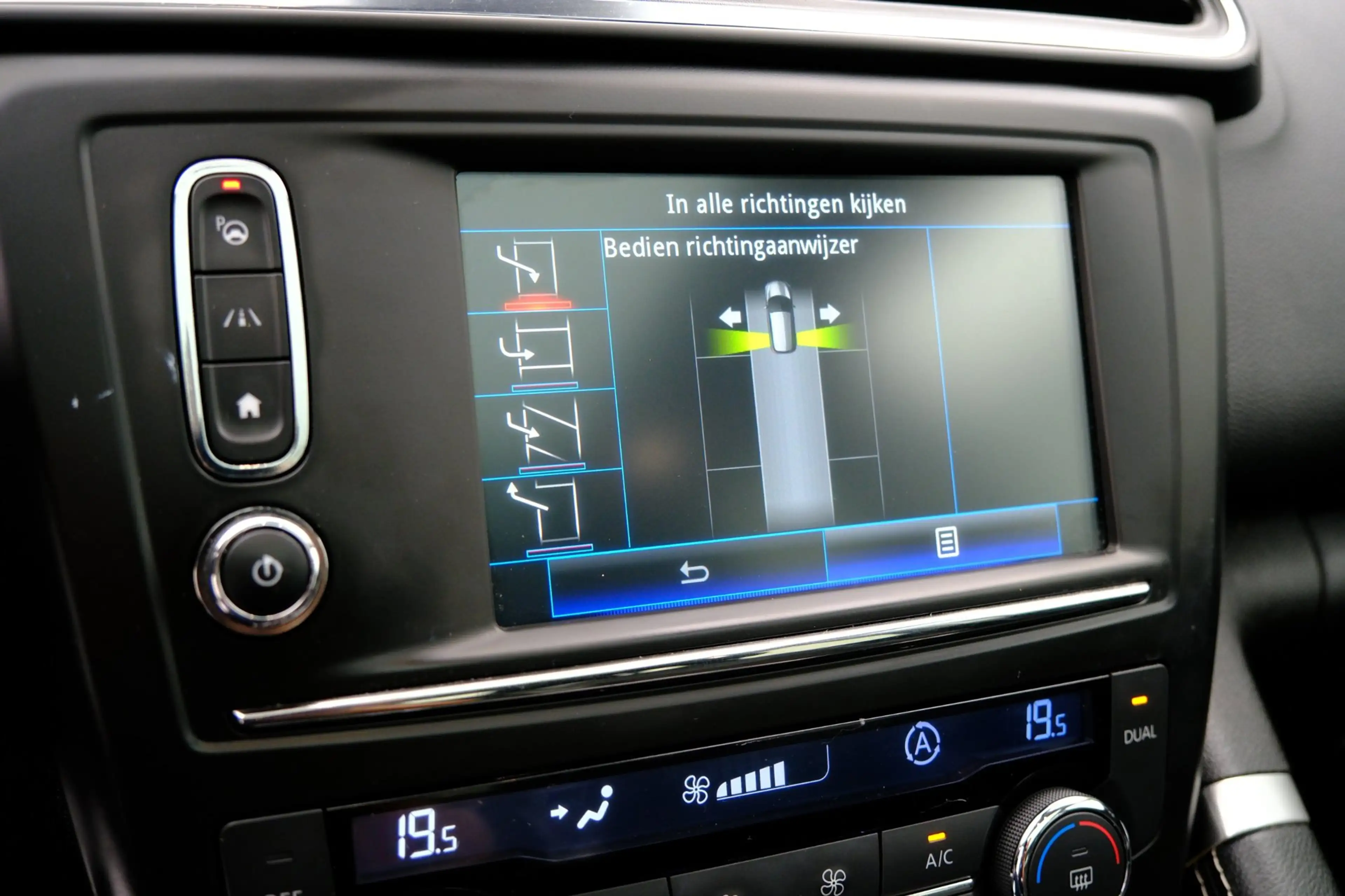 Renault Kadjar 1.2 TCe Bose Pano|Cam|PDC|19"LMV|Clima|Trekhaak — photo 14