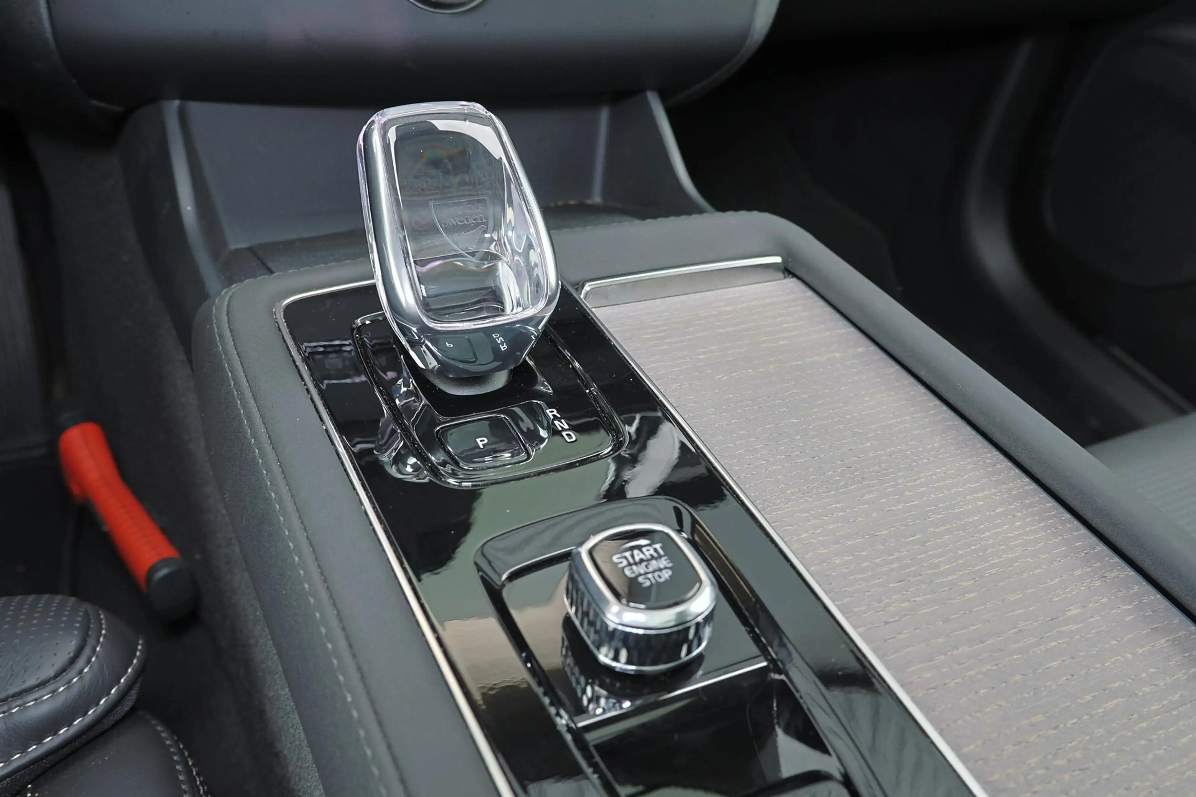 Volvo XC90 T8 Recharge AWD Ultra Dark - Luchtvering - Panoram — photo 11