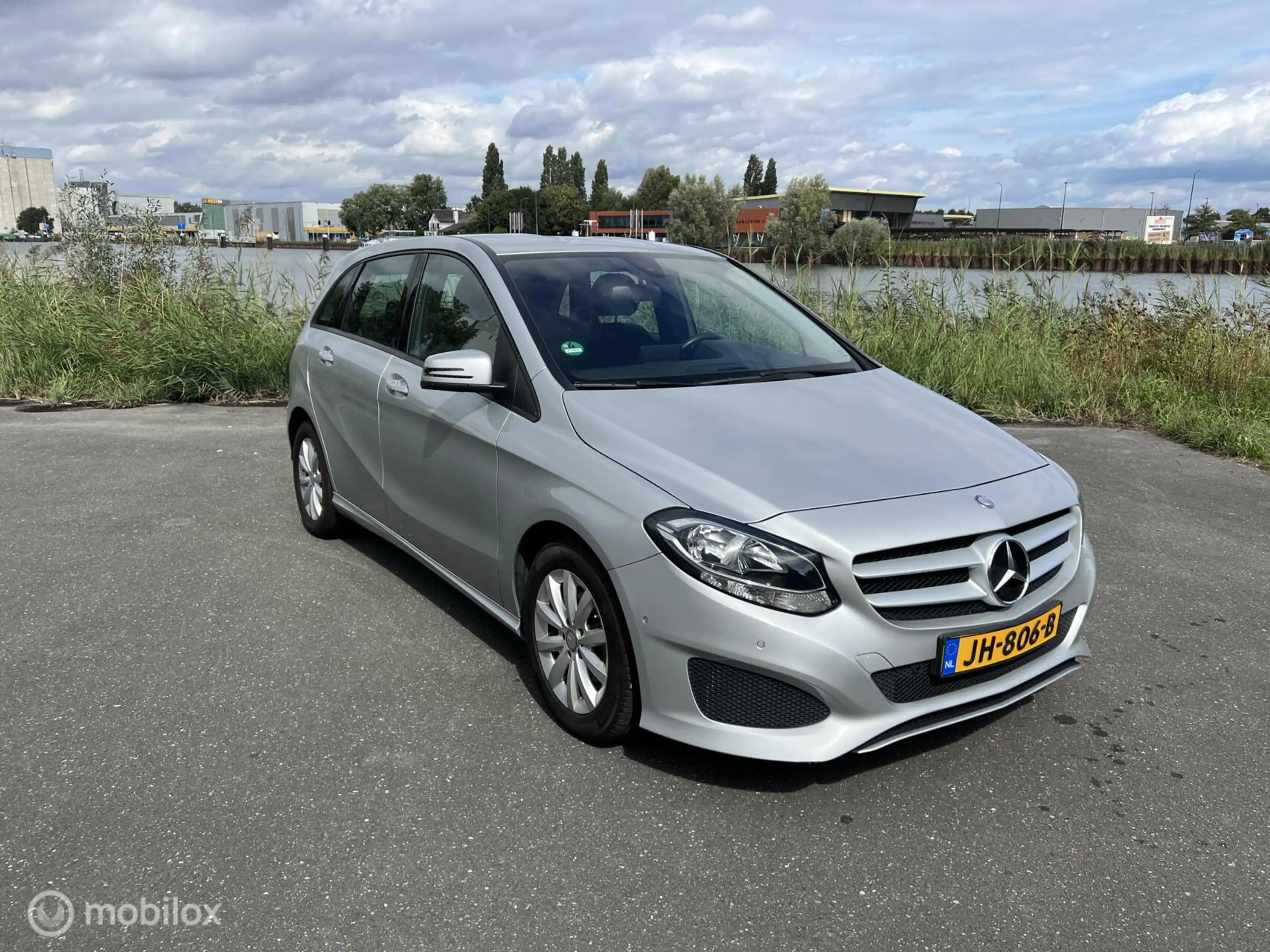 Mercedes-Benz B 180 Ambition | Cruise | Navi | Park assist — photo 7