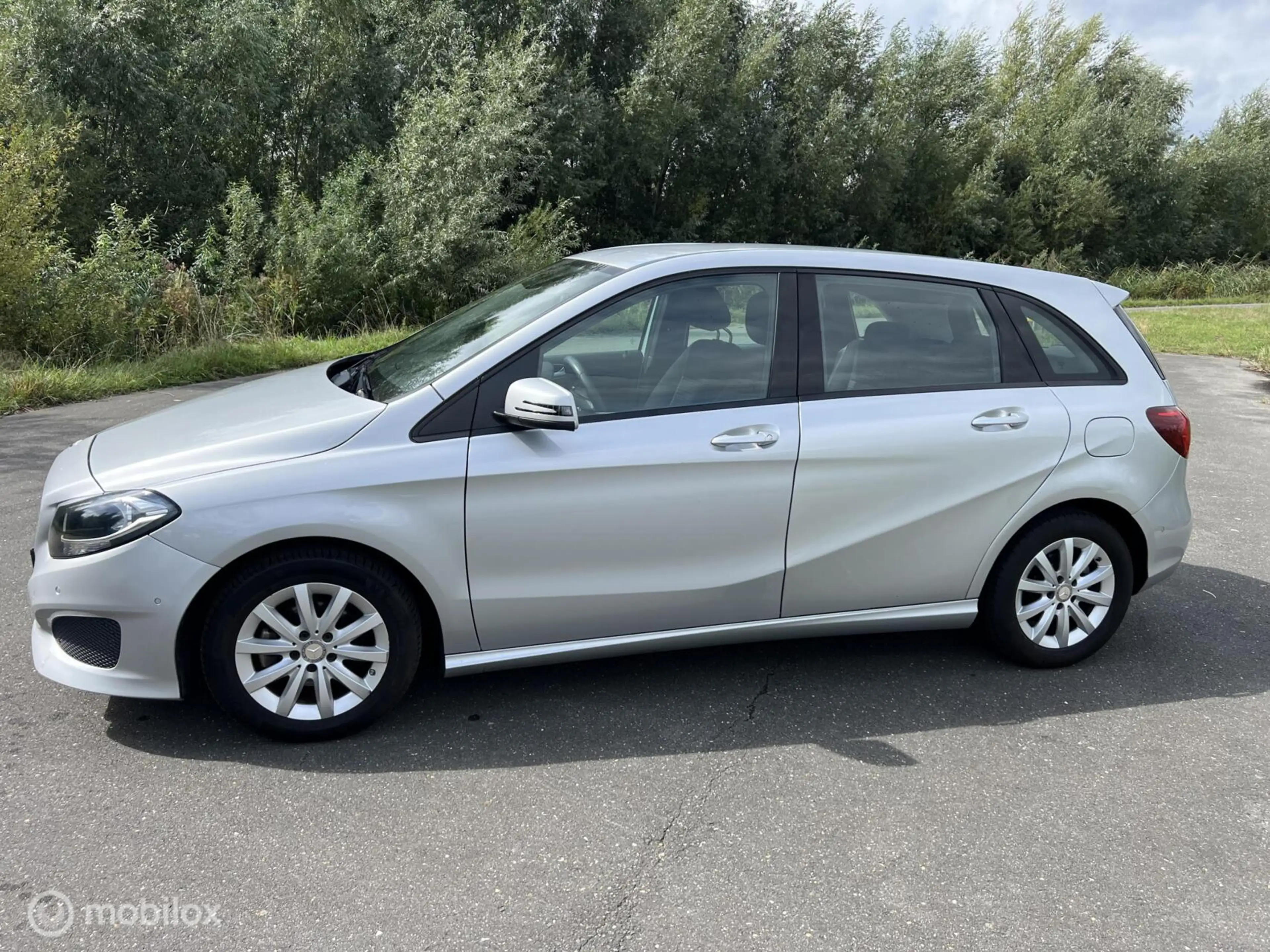Mercedes-Benz B 180 Ambition | Cruise | Navi | Park assist — photo 3