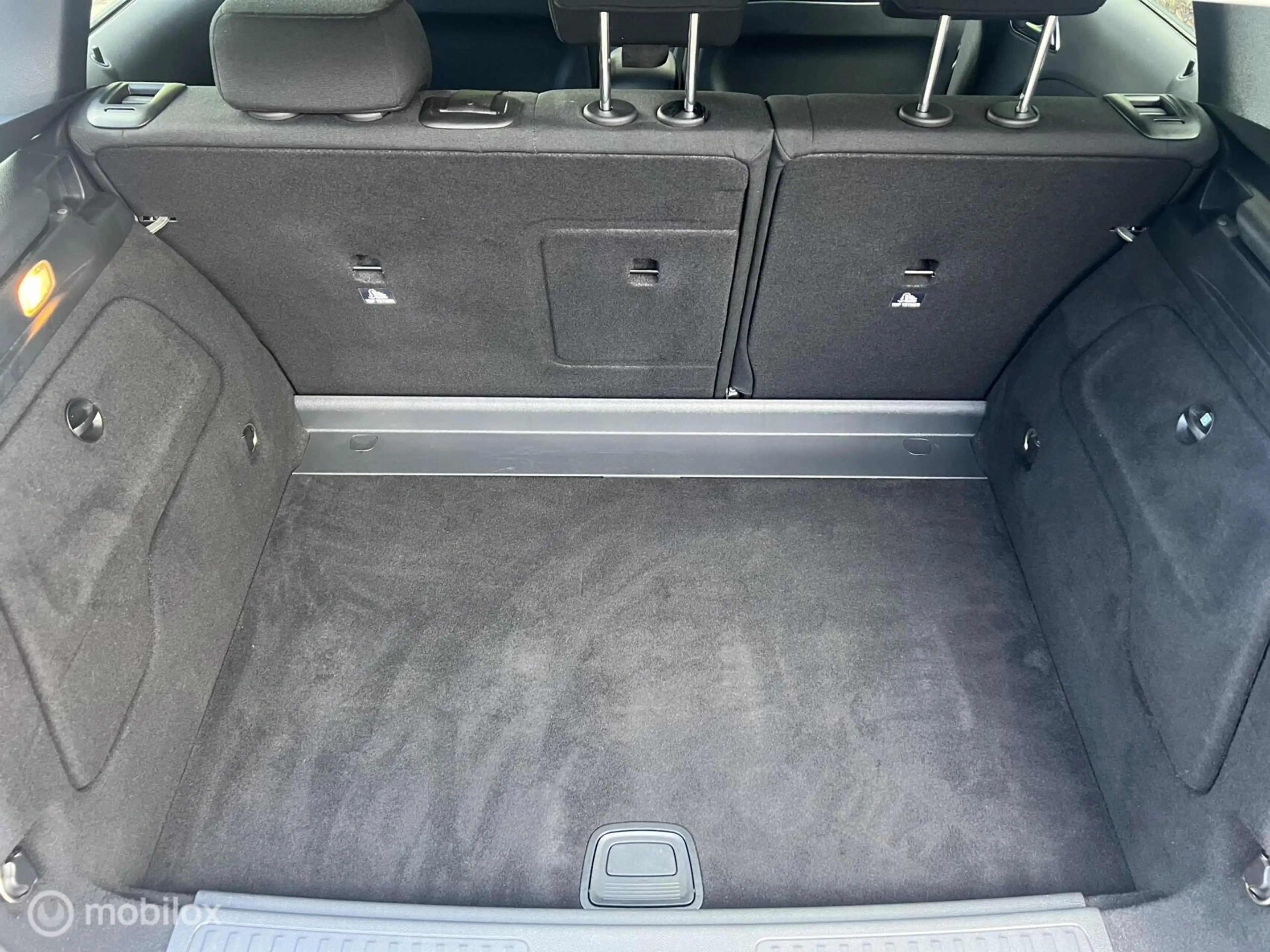 Mercedes-Benz B 180 Ambition | Cruise | Navi | Park assist — photo 13