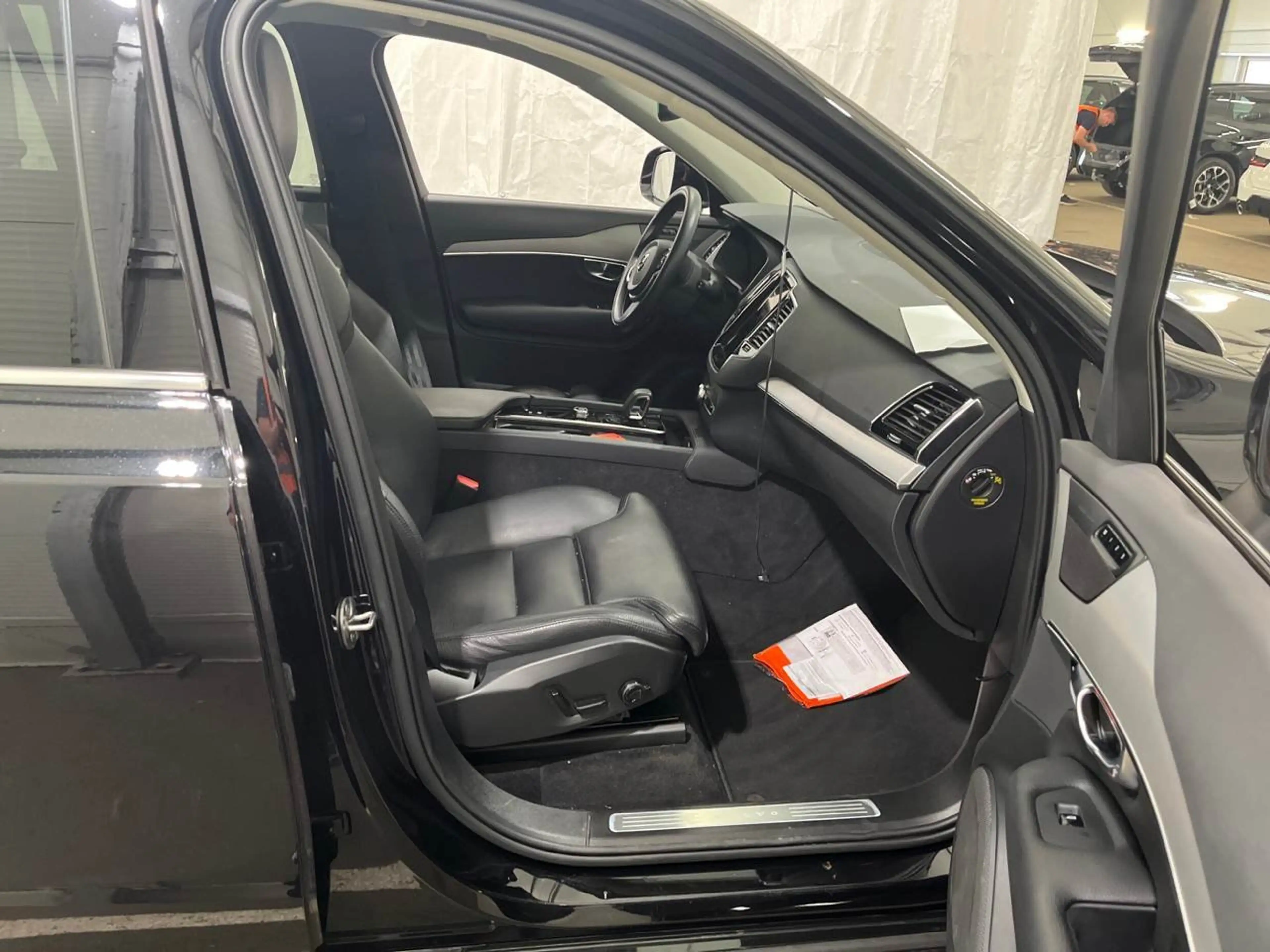 Volvo XC90 XC 90 B5 360° S-Dach StHz — photo 8