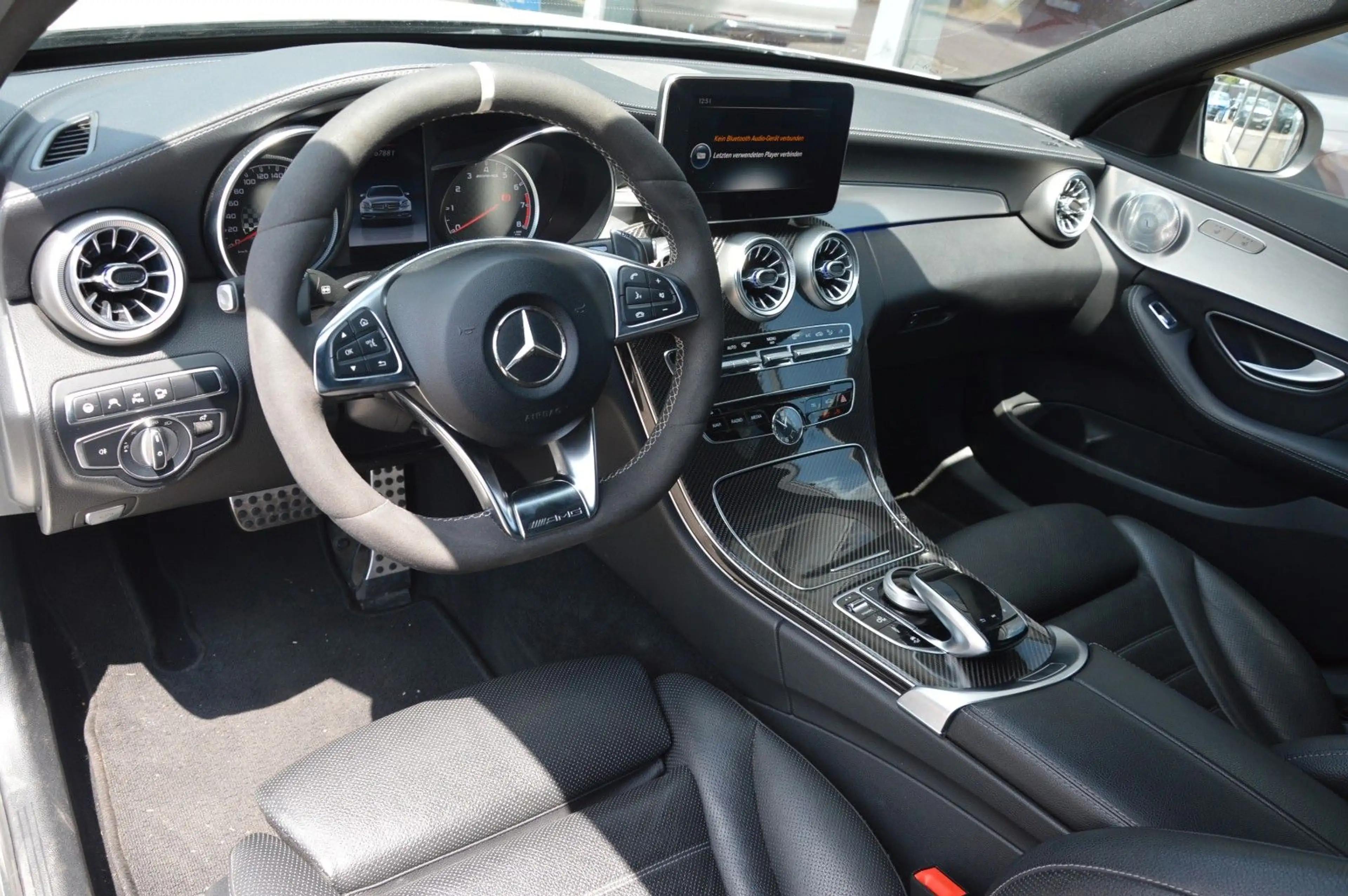 Mercedes-Benz C 43 AMG COMAND*NIGHT*BURM*CARBON*360*SP.-ABGAS* — photo 5