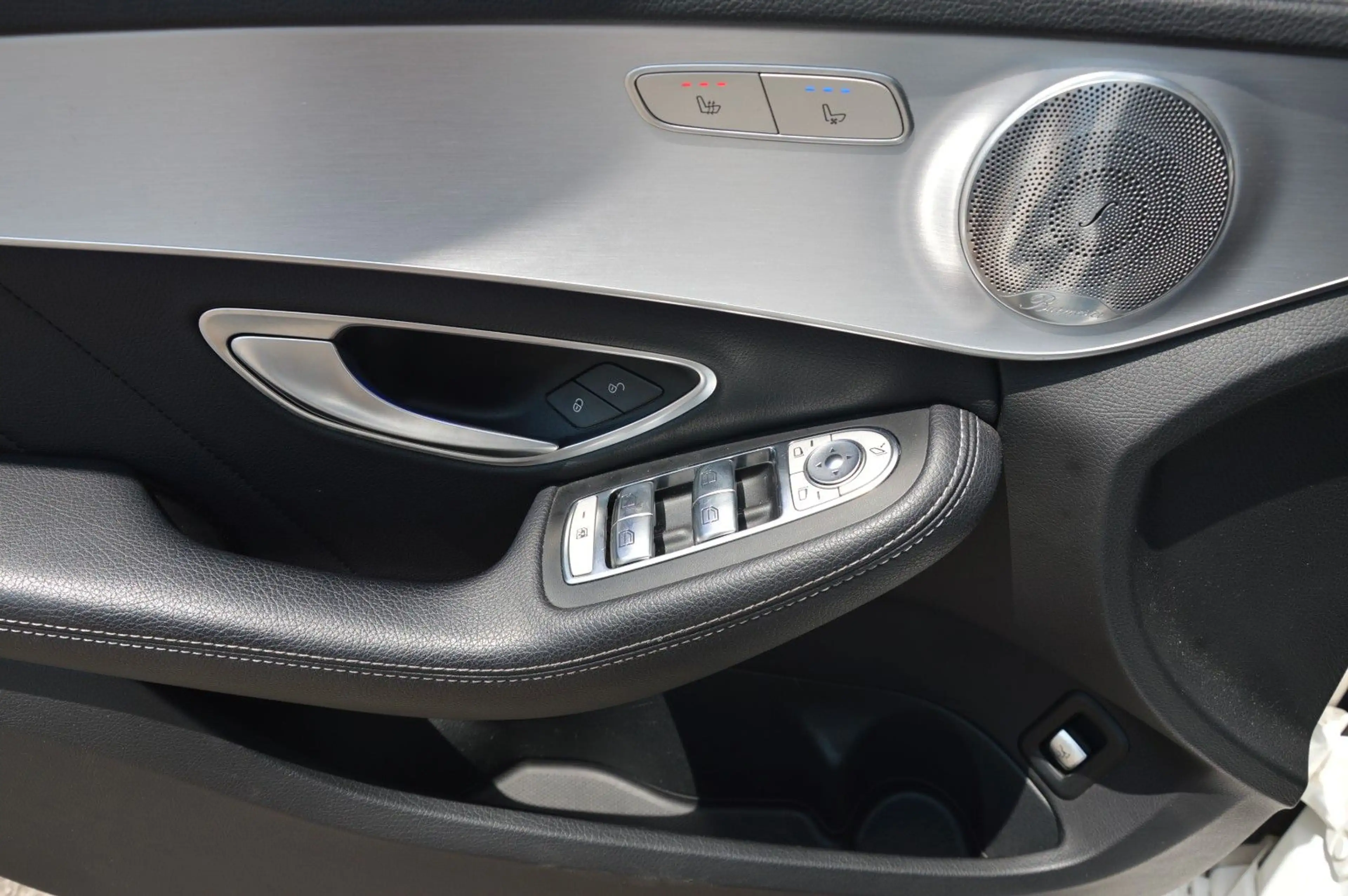 Mercedes-Benz C 43 AMG COMAND*NIGHT*BURM*CARBON*360*SP.-ABGAS* — photo 11