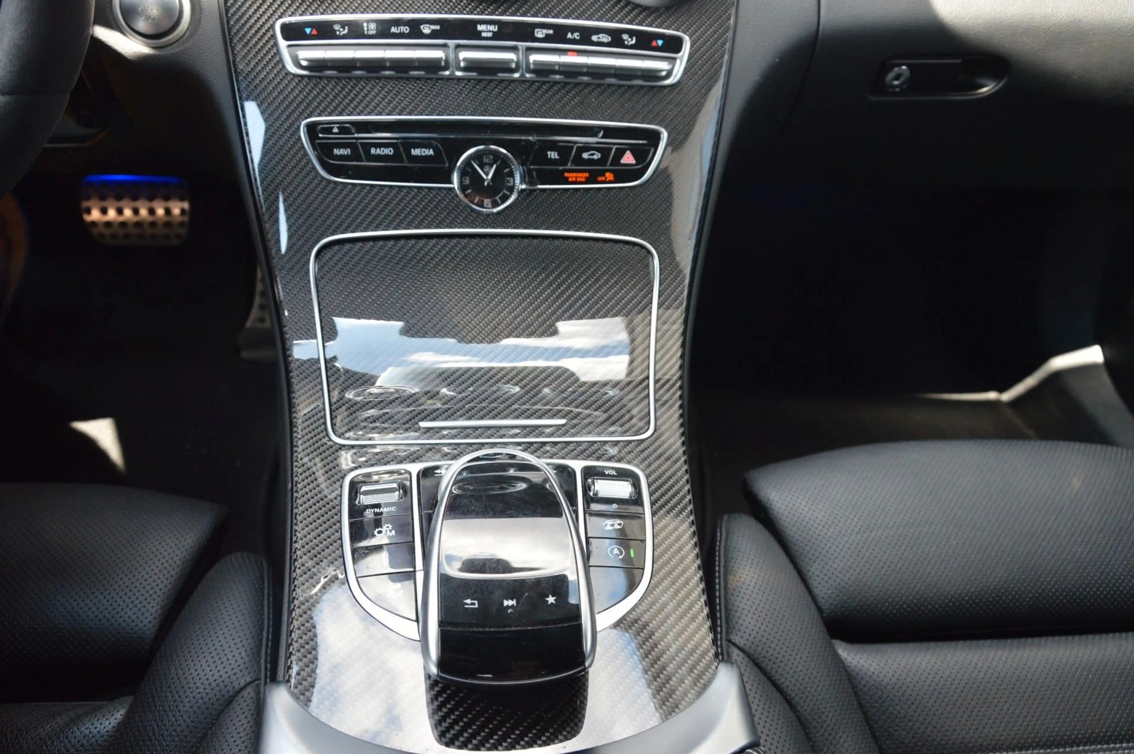 Mercedes-Benz C 43 AMG COMAND*NIGHT*BURM*CARBON*360*SP.-ABGAS* — photo 9