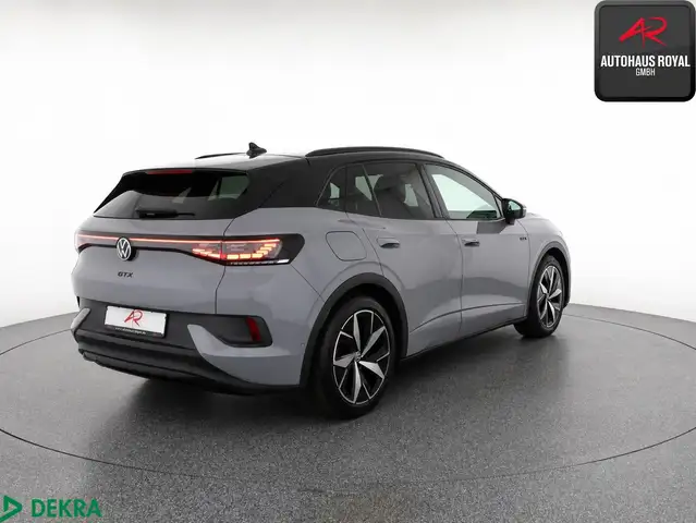 Volkswagen ID.4 view 5