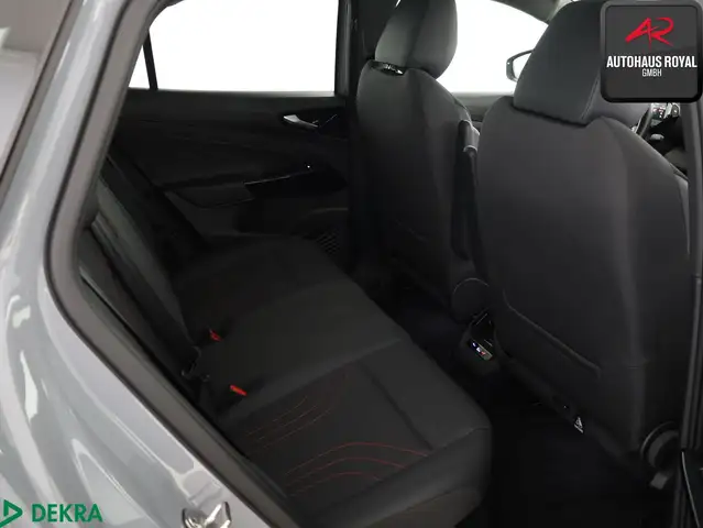 Volkswagen ID.4 view 12