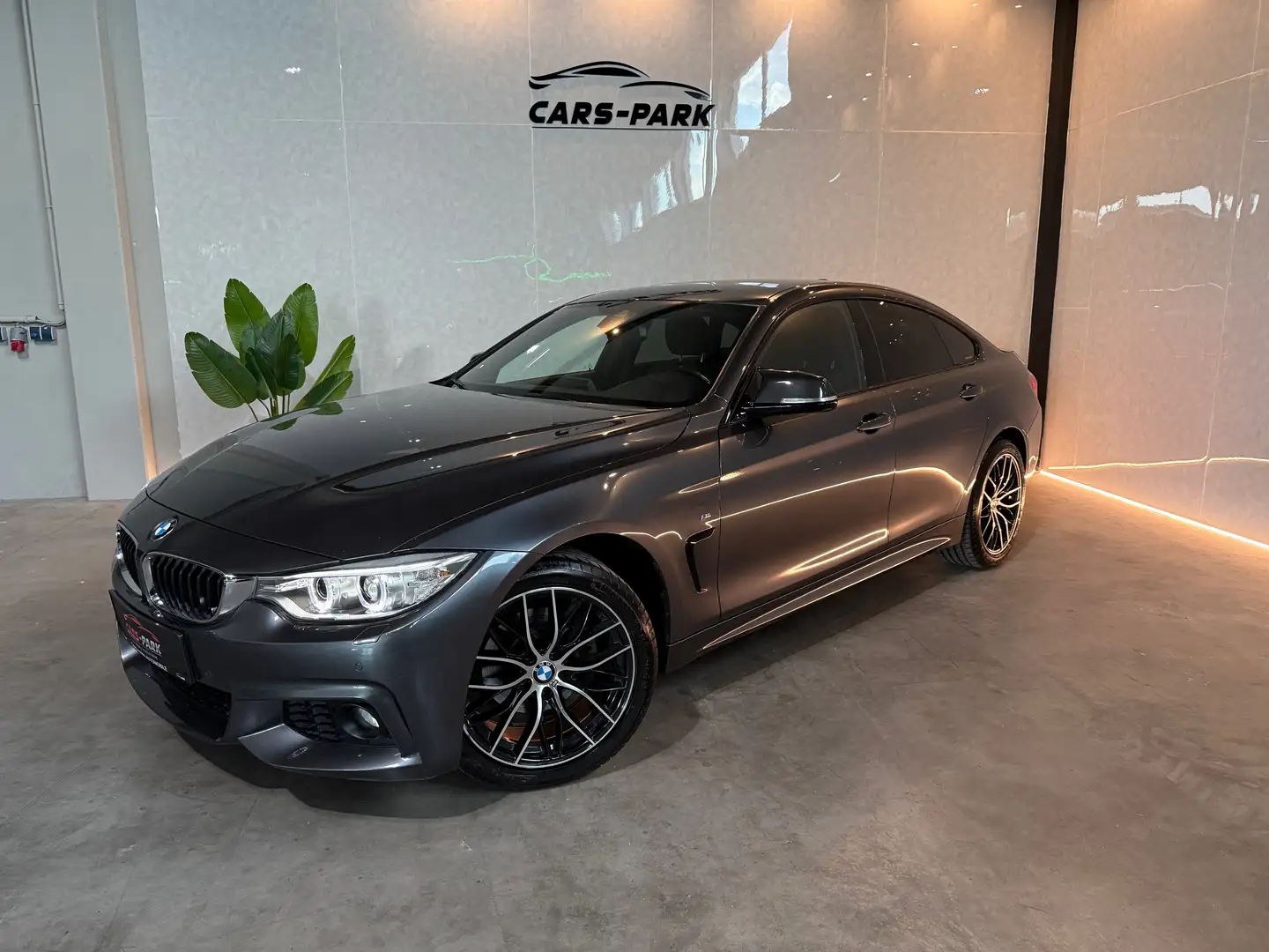 BMW 420 420 d xDrive M Sport Grau - 1