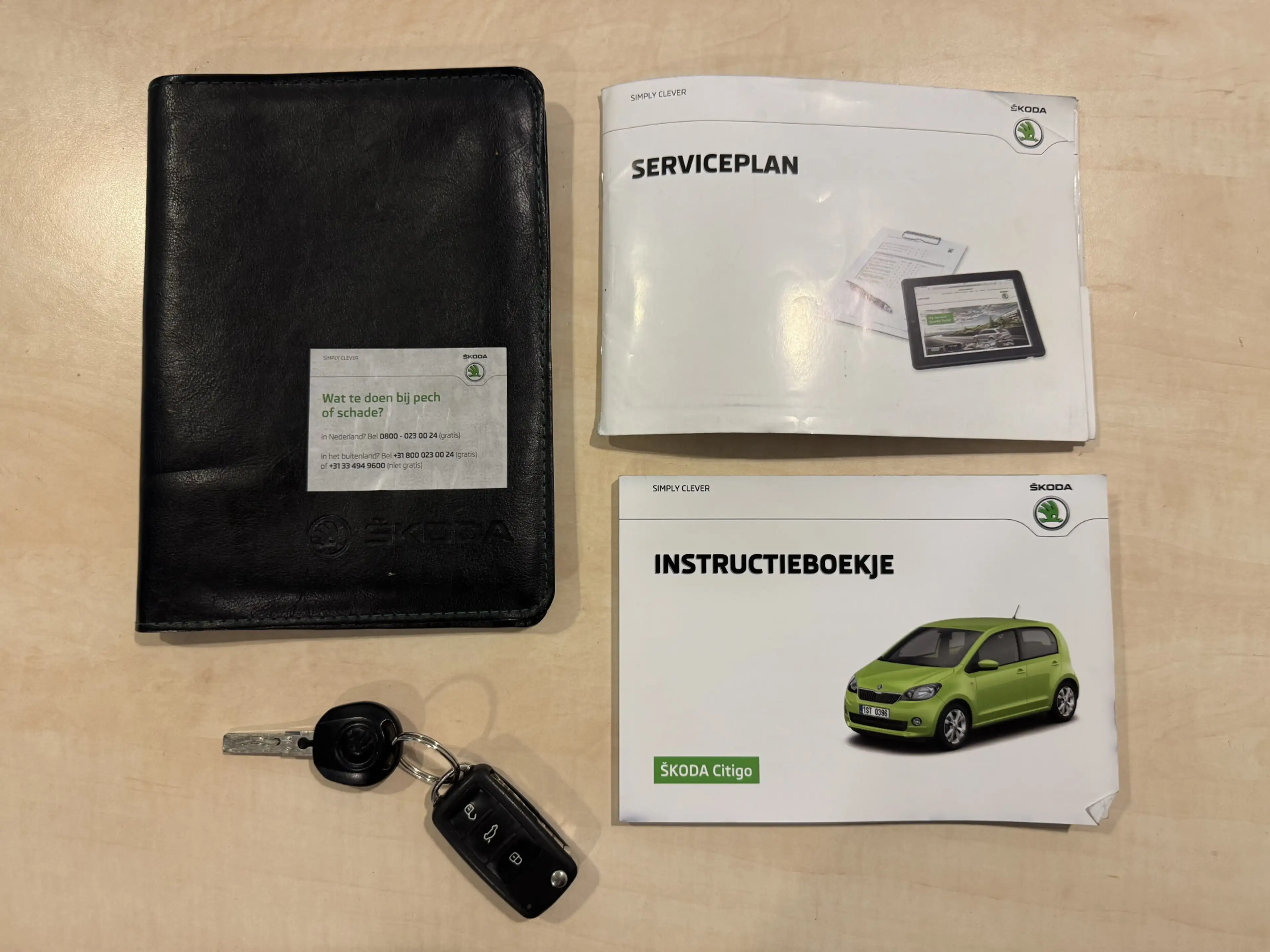 Skoda Citigo 1.0 Greentech Fresh Cruise, Airco, Bluetooth, LM v — photo 24