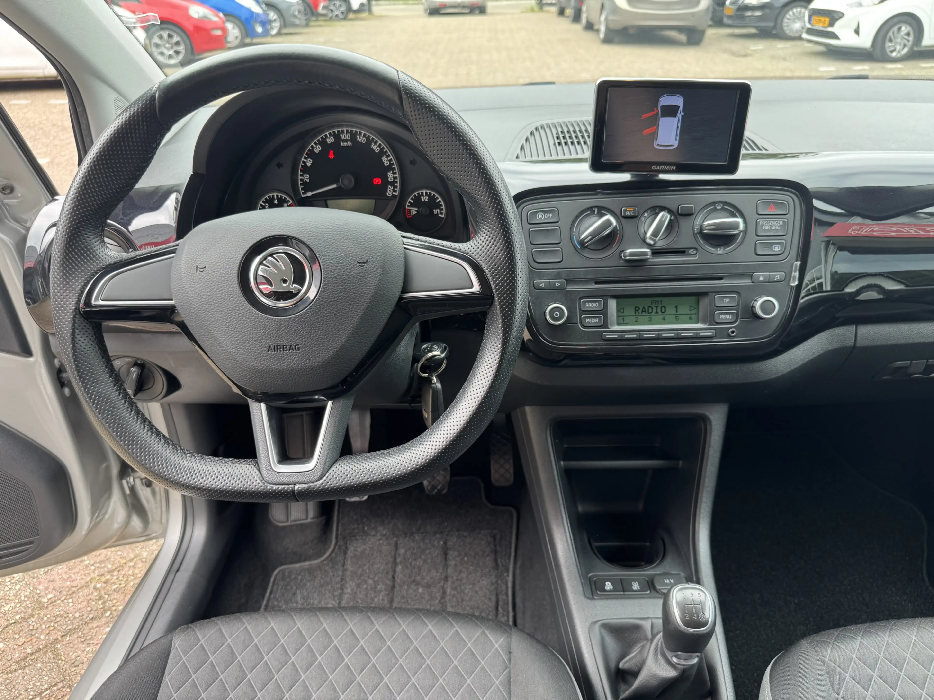 Skoda Citigo 1.0 Greentech Fresh Cruise, Airco, Bluetooth, LM v — photo 14