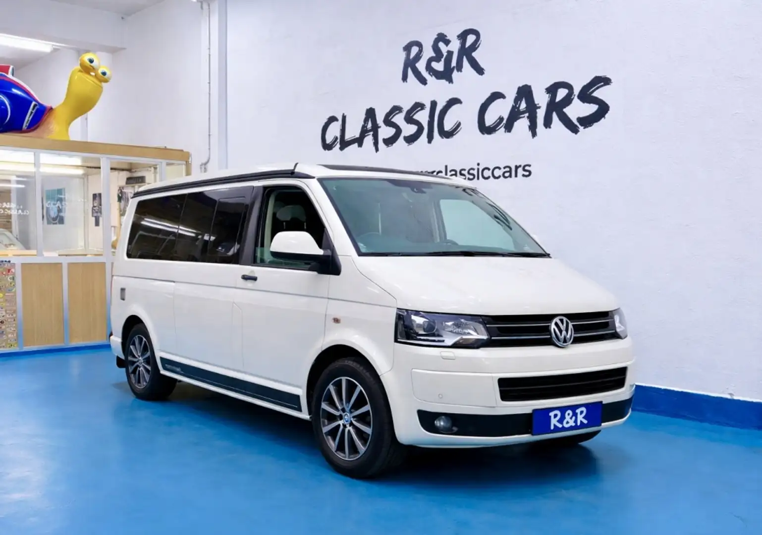 Volkswagen T5 California 2.0TDI BMT Beach Edition Corto DSG 180 Weiß - 1