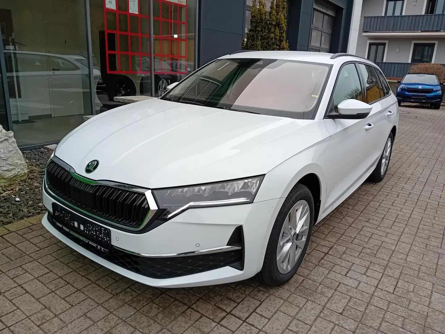 Skoda Octavia Combi Selection DSG AHK-Vorb.*Navi*LED*Tempomat*Ka Weiß - 2