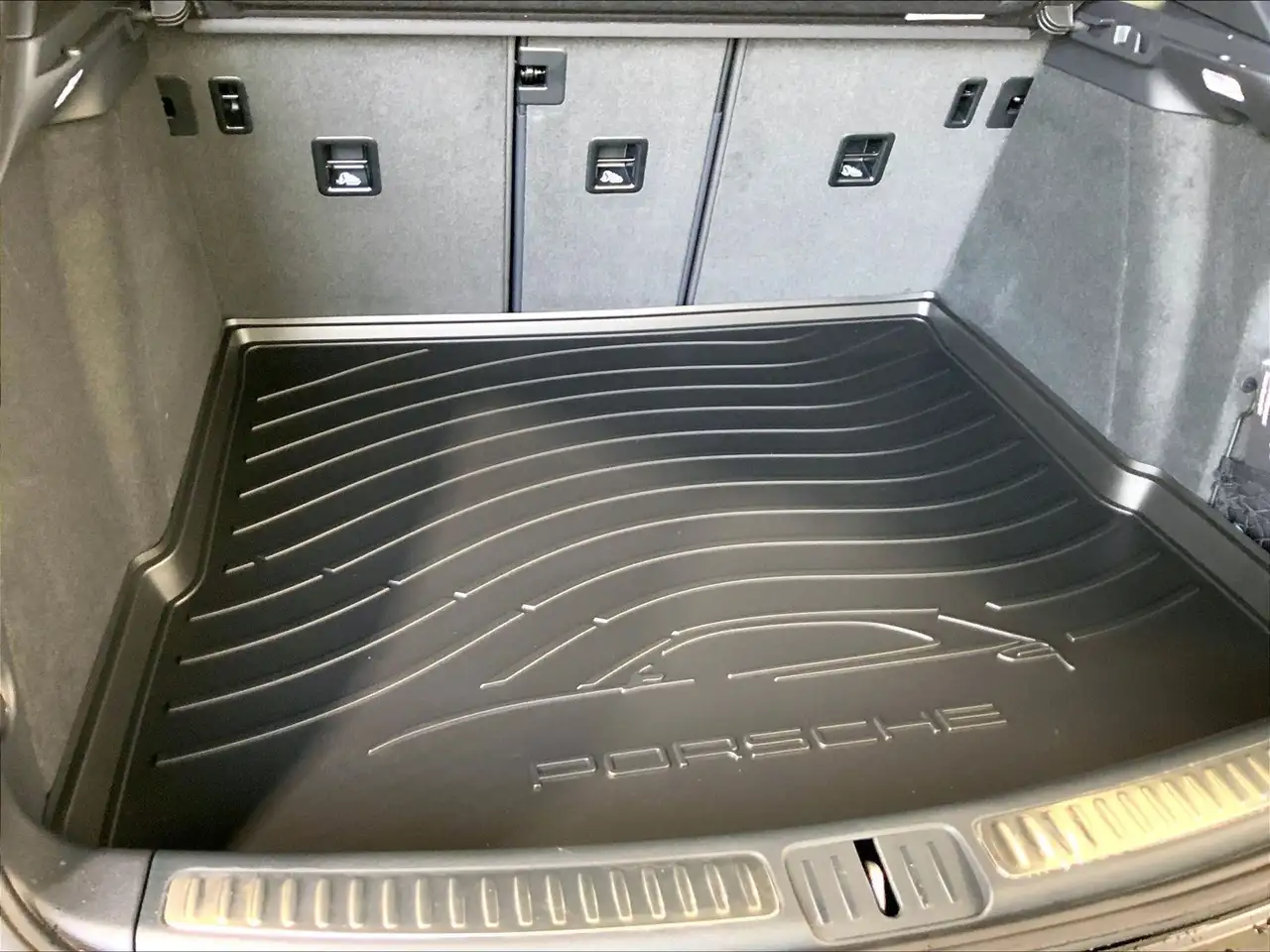 Porsche Macan снимка Porsche Macan