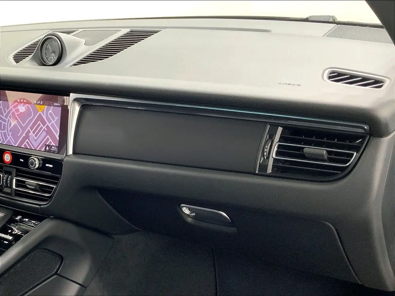 Porsche Macan снимка Porsche Macan