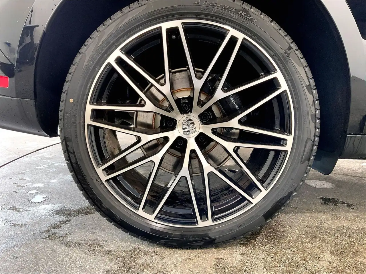 Porsche Macan снимка Porsche Macan