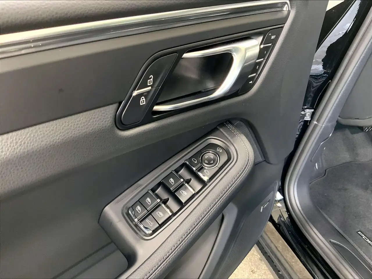 Porsche Macan снимка Porsche Macan