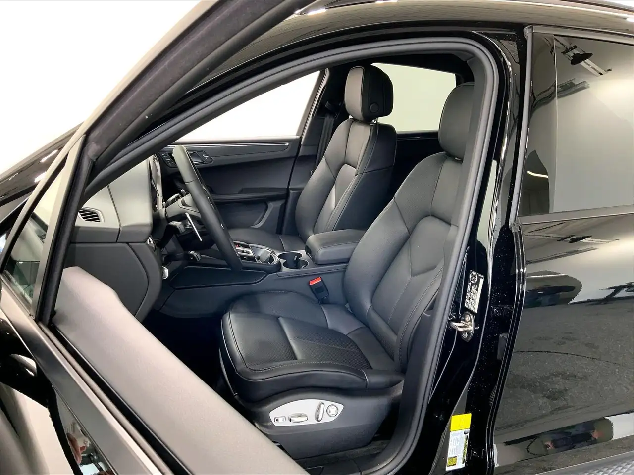 Porsche Macan снимка Porsche Macan