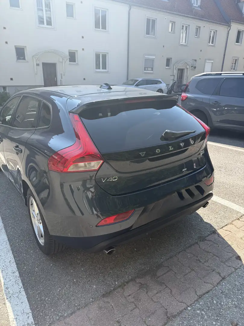 Volvo V40 D3 Kinetic - 2