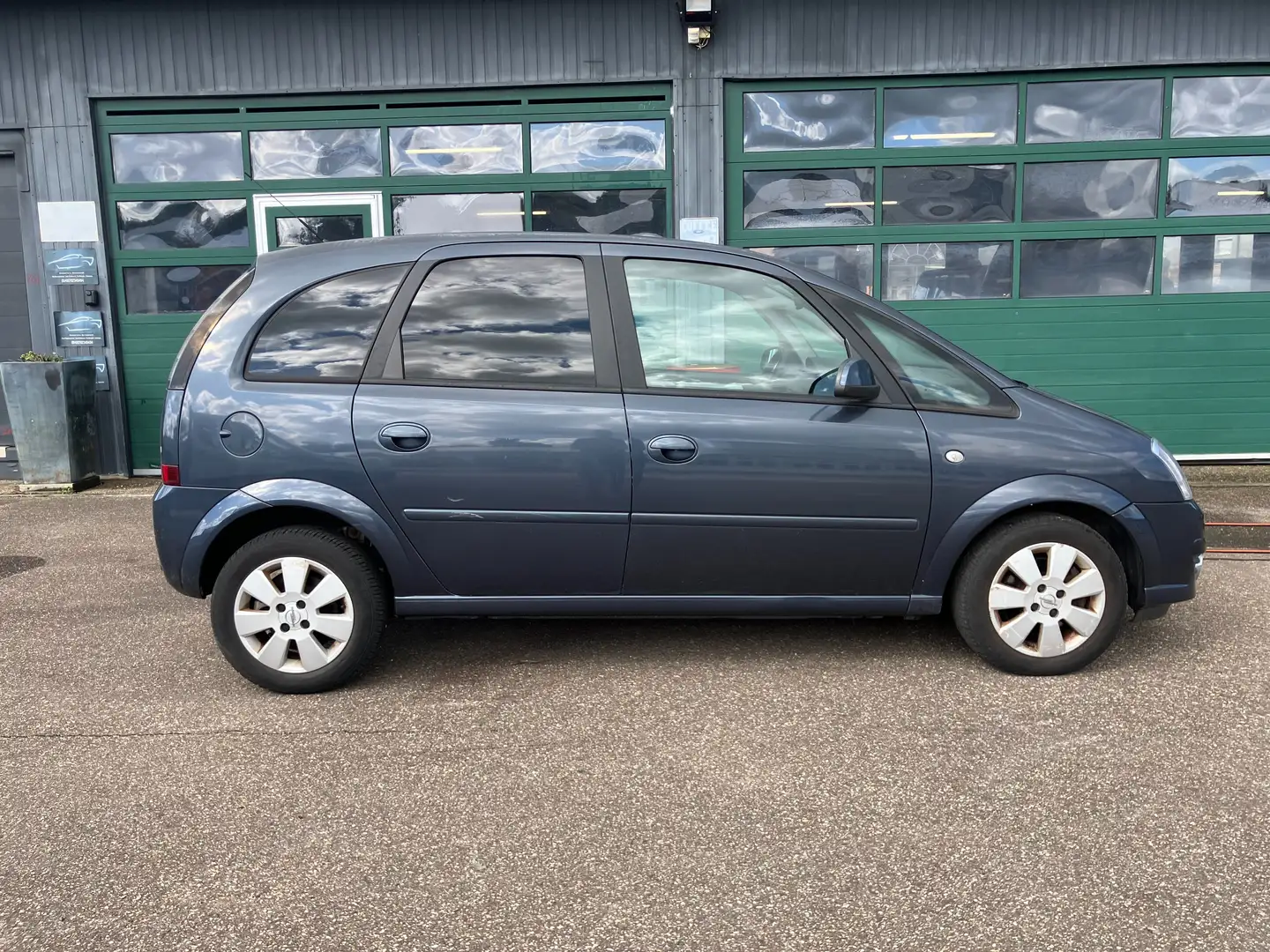 Opel Meriva 1.6 Cosmo Automatik Sitzheizung Klima Tempomat Bleu - 2