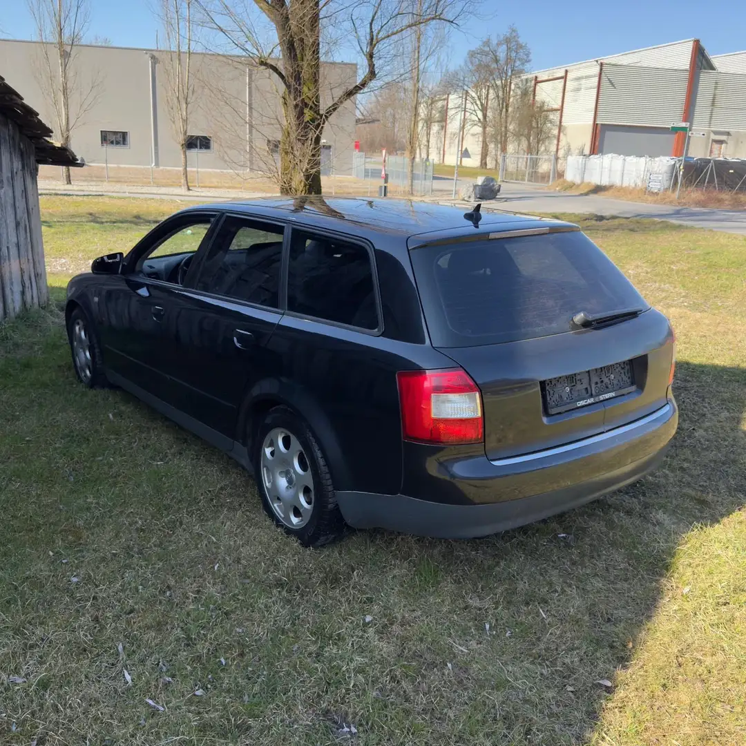Audi A4 Avant 2,5 TDI V6 quattro - 2