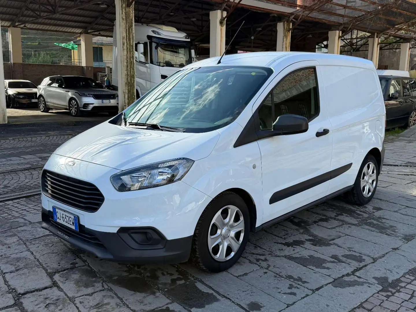 Ford Transit Courier 1.5 TDCi 75CV Van Trend Blanc - 1