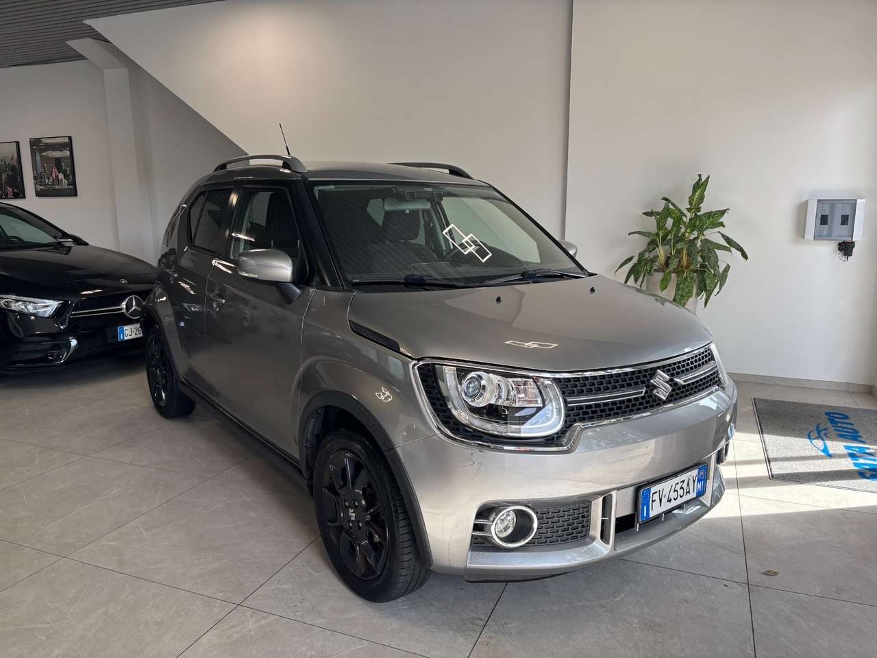 Suzuki Ignis Ignis 1.2 Hybrid Top