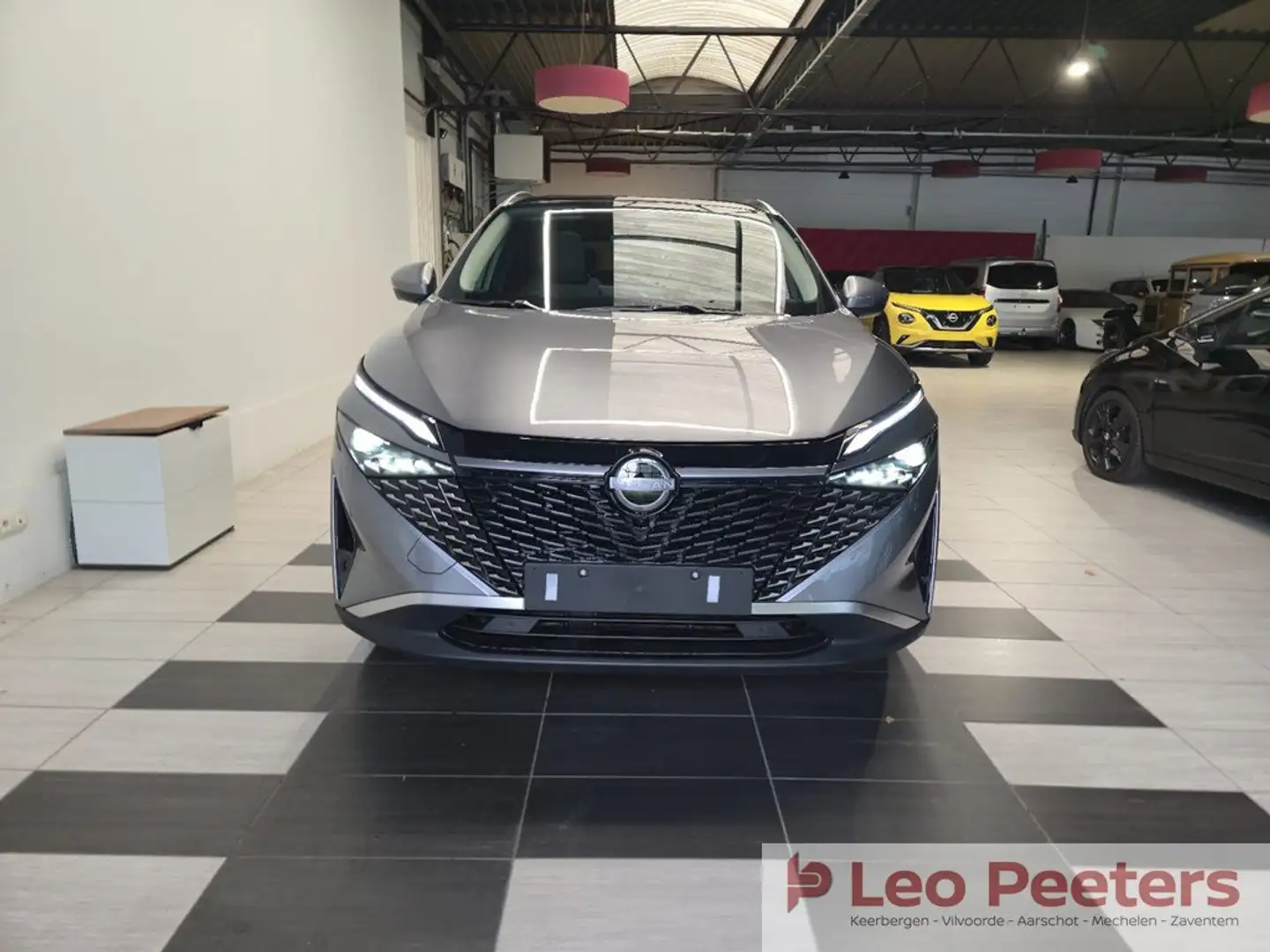 Nissan Qashqai MY25//N-Connecta//Cold Pack//Pano// Gris - 2